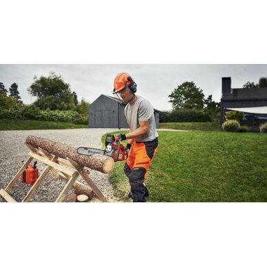 Benzininis grandininis pjūklas Husqvarna 450S 1 Benzininis grandininis pjūklas Husqvarna 450S 1
