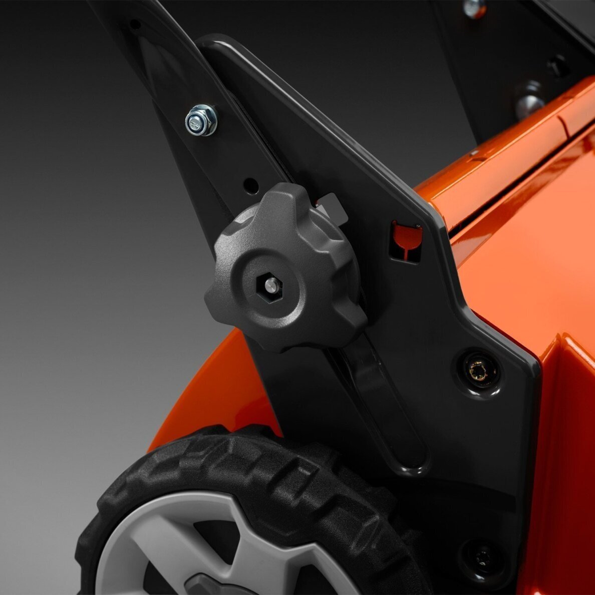 Benzininė vejapjovė Husqvarna LC 356 V 4 Benzininė vejapjovė Husqvarna LC 356 V 4