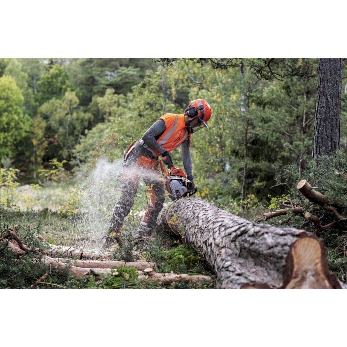 Benzininis grandininis pjūklas Husqvarna 550XP Mark II 5 Benzininis grandininis pjūklas Husqvarna 550XP Mark II 5