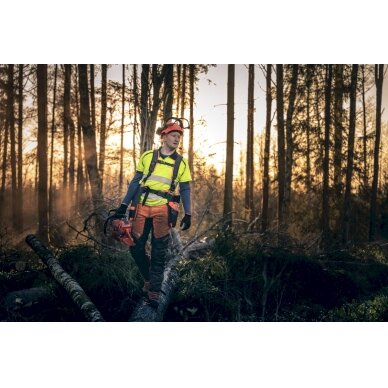 Benzininis grandininis pjūklas Husqvarna 560 XP Mark II 3 Benzininis grandininis pjūklas Husqvarna 560 XP Mark II 3