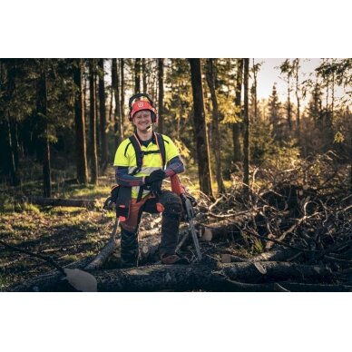 Benzininis grandininis pjūklas Husqvarna 560 XP Mark II 4 Benzininis grandininis pjūklas Husqvarna 560 XP Mark II 4