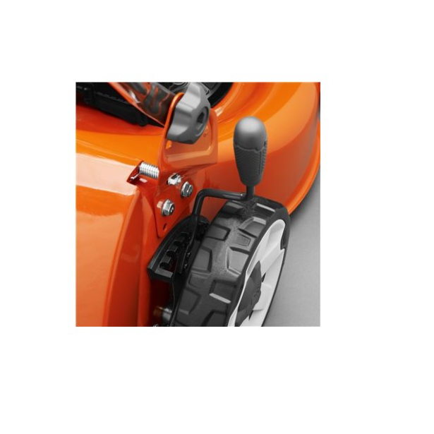Benzininė vejapjovė Husqvarna LC 140SP 3 Benzininė vejapjovė Husqvarna LC 140SP 3